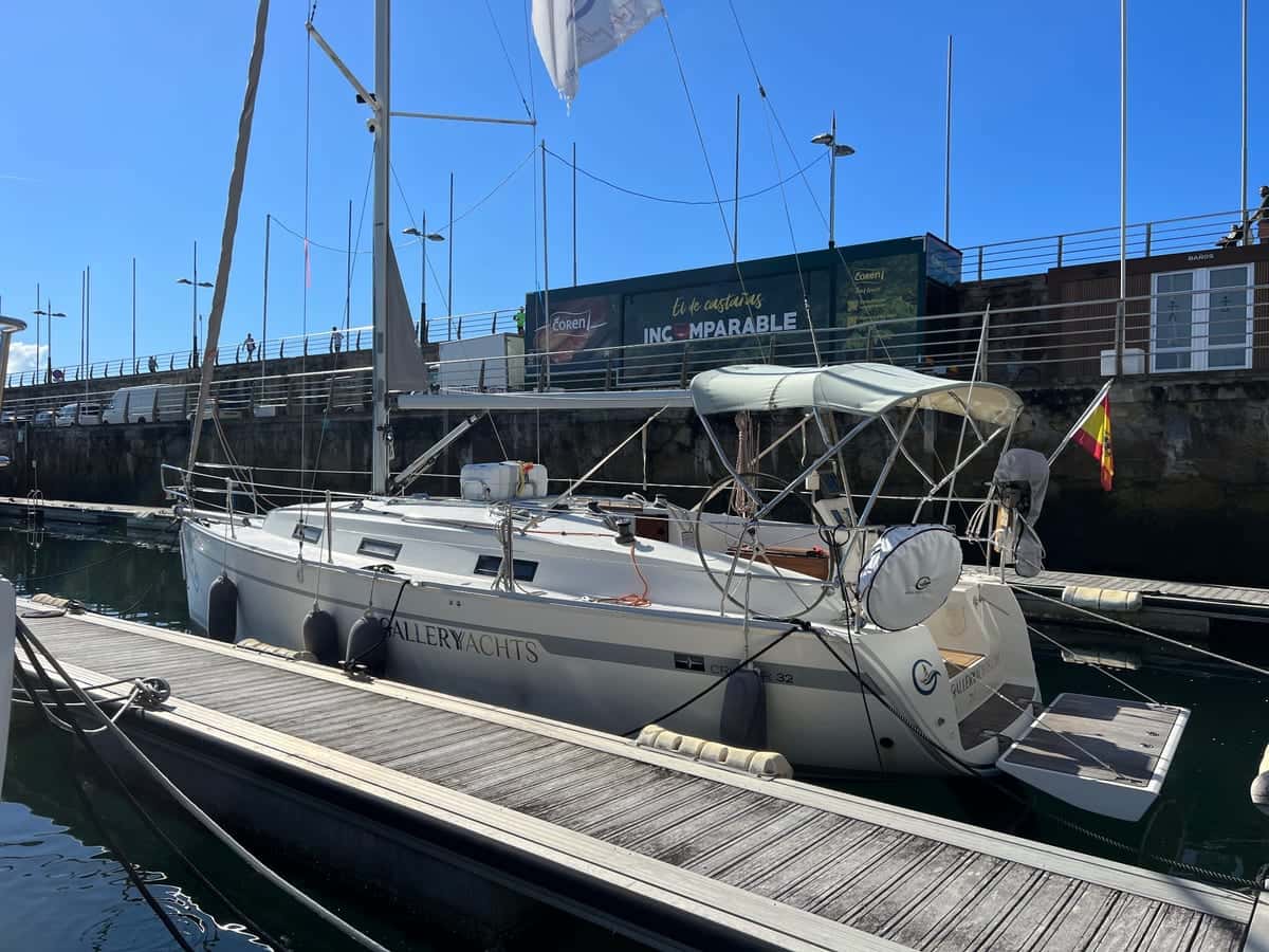 Bavaria 32 CRUISER - miniatura 3