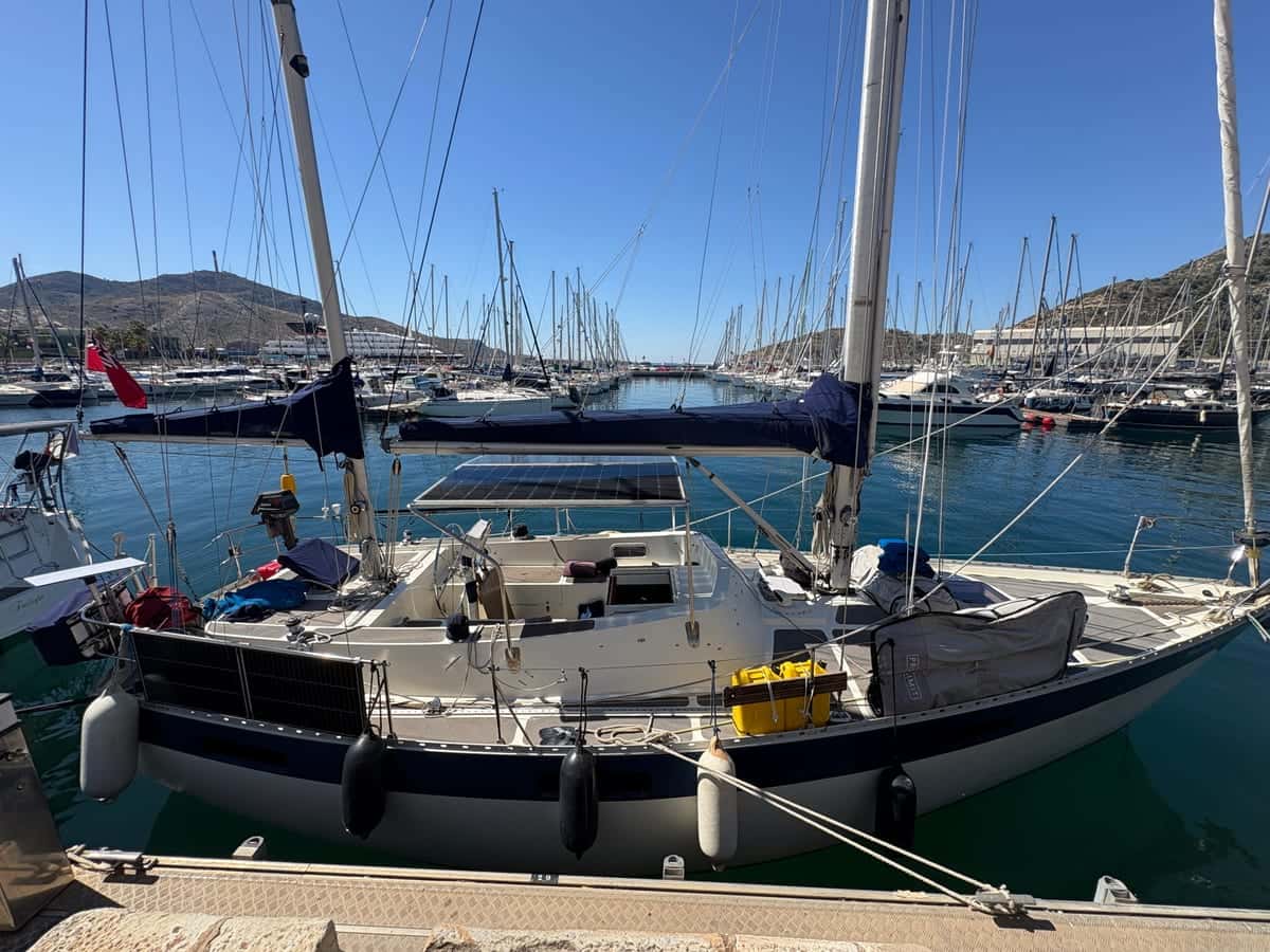Oyster Marine 35 Ketch - miniatura 2