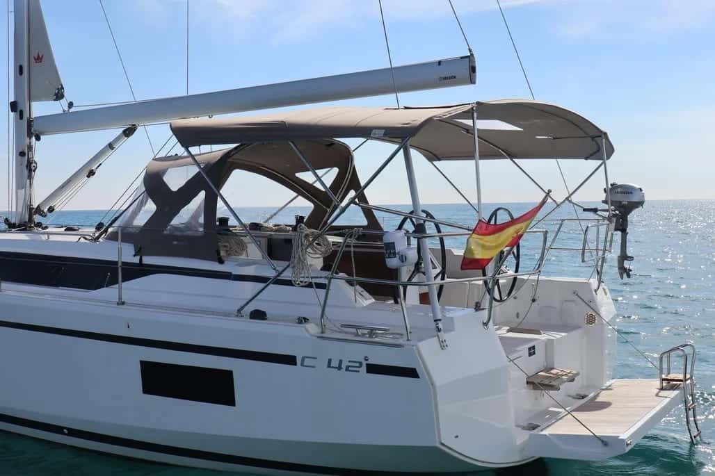 Bavaria C42 - miniatura 3