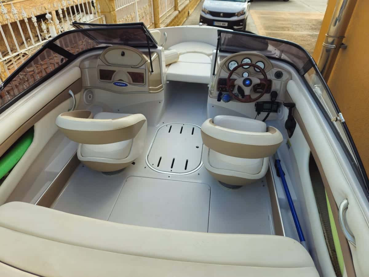 Four Winns Horizon 190 LE - miniatura 2
