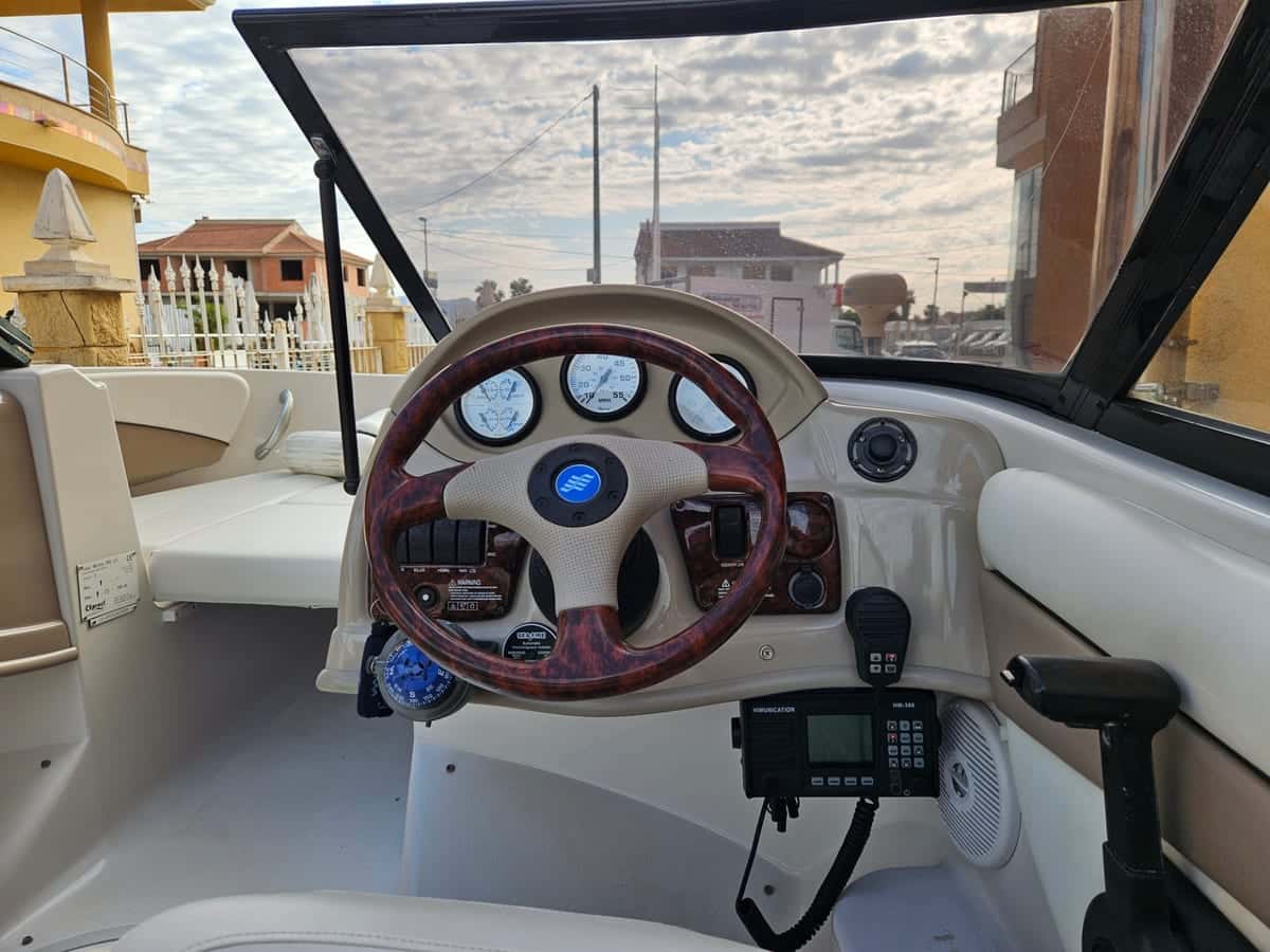 Four Winns Horizon 190 LE - miniatura 3