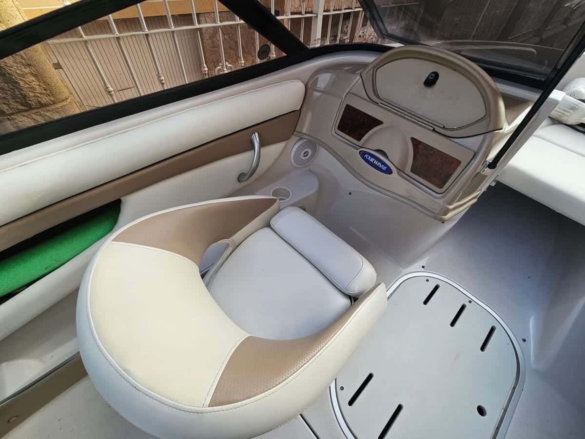 Four Winns Horizon 190 LE - miniatura 6