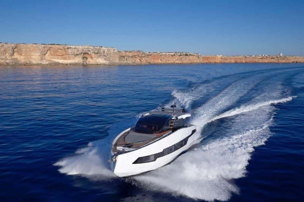 Astondoa 655 Coupe - miniatura 2