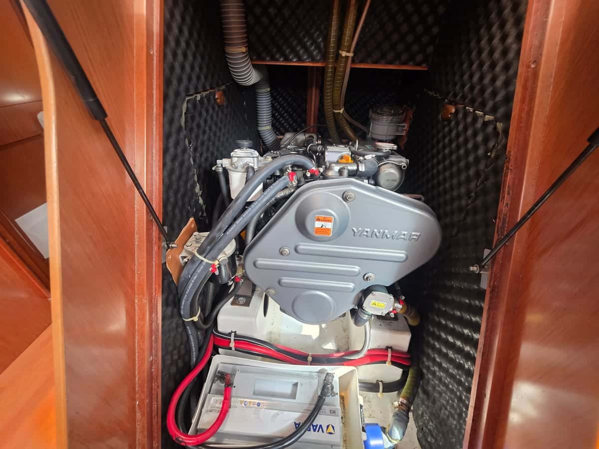 Beneteau Oceanis 43 - miniatura 11