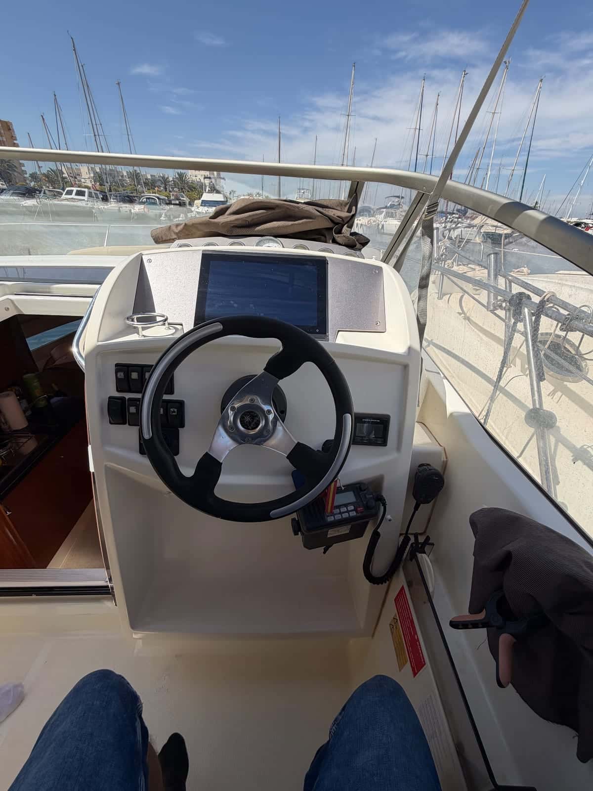 JEANNEAU LEADER 8 - miniatura 26