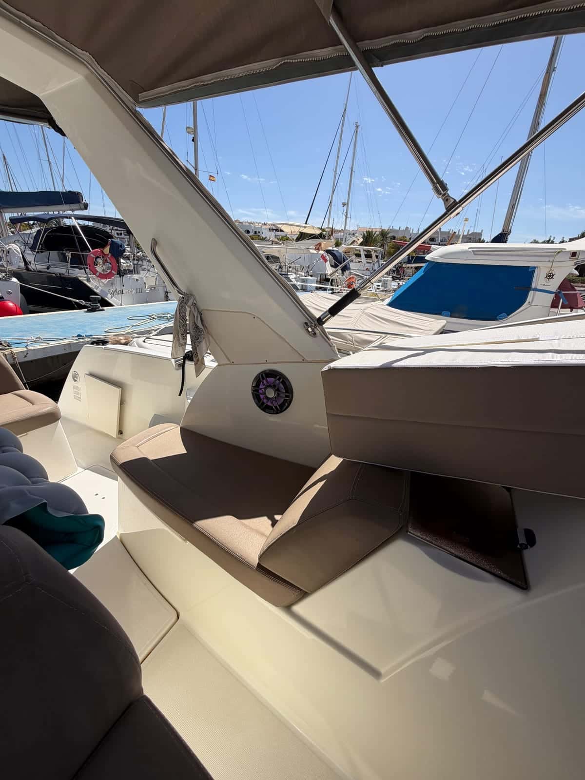 JEANNEAU LEADER 8 - miniatura 25