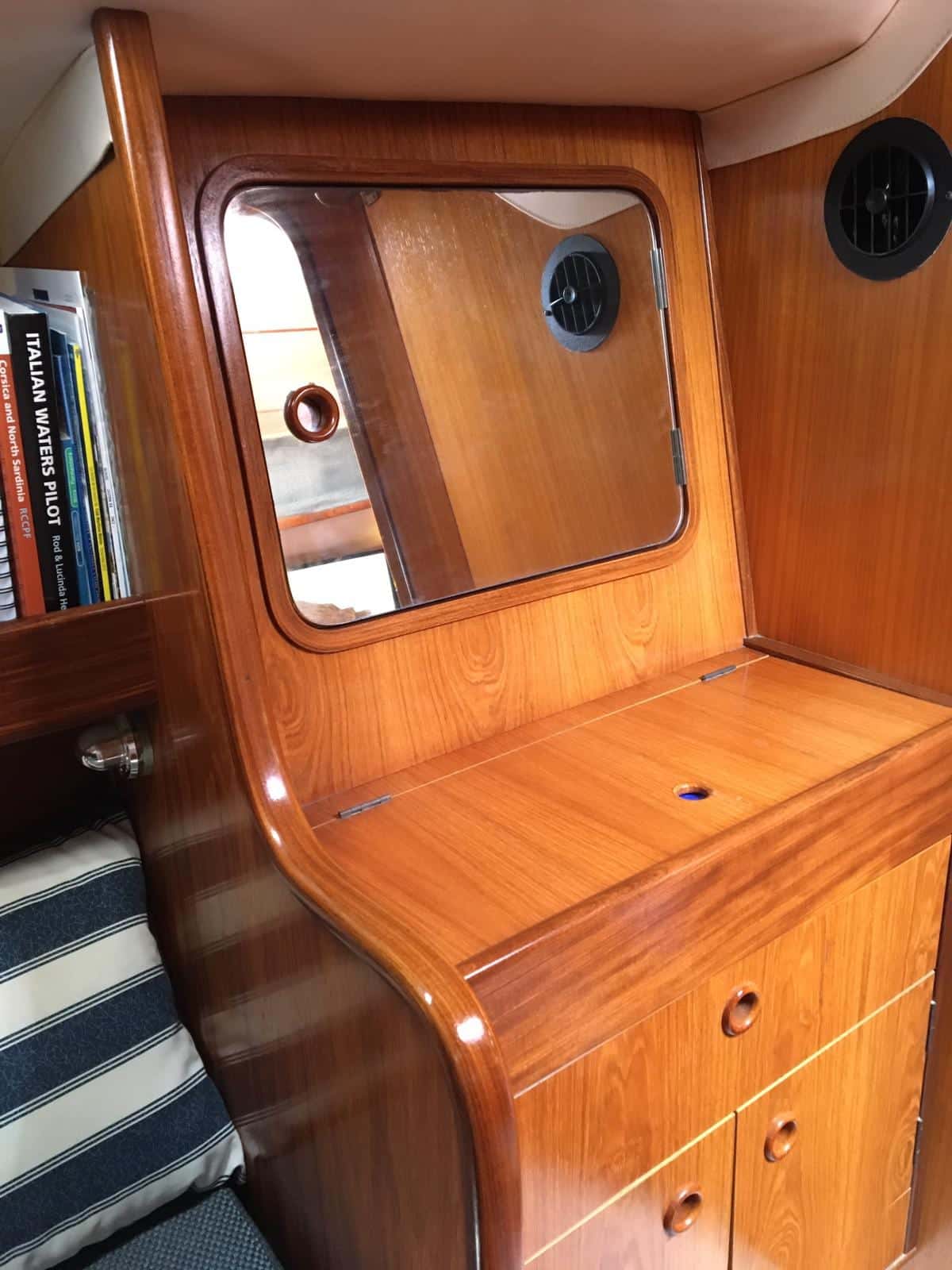 BENETEAU OCEANIS 390 - miniatura 17