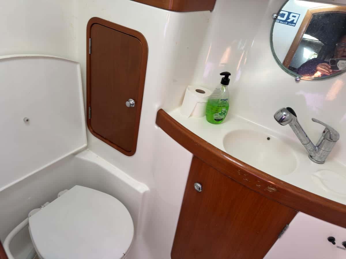 Beneteau Oceanis 44 CC - miniatura 11