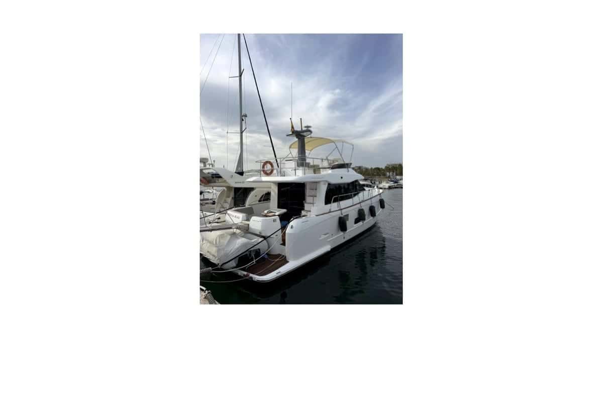Azimut Magellano 43 HT