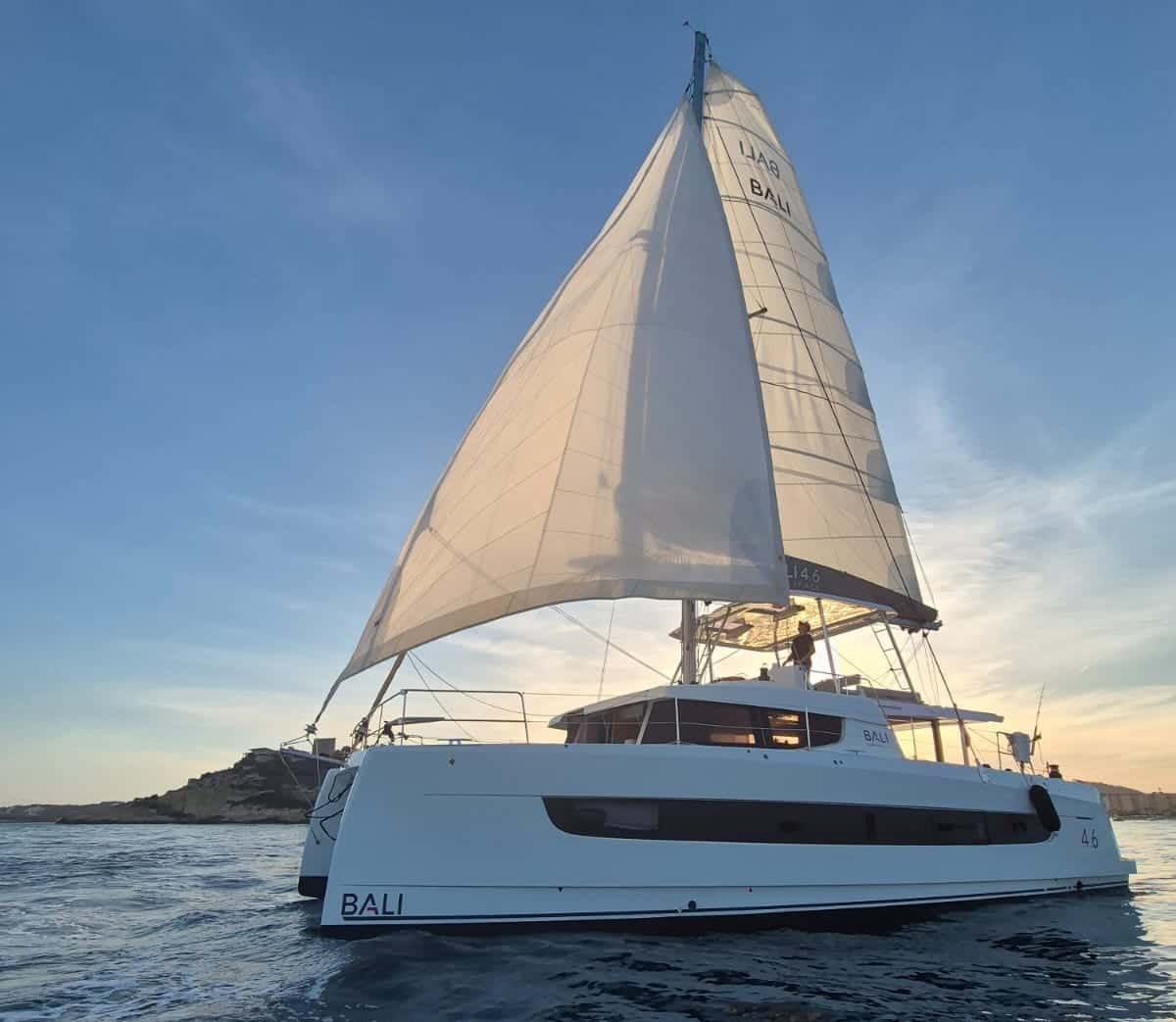BALI Catamaran 4.6 Open Space TITAN III - miniatura 7