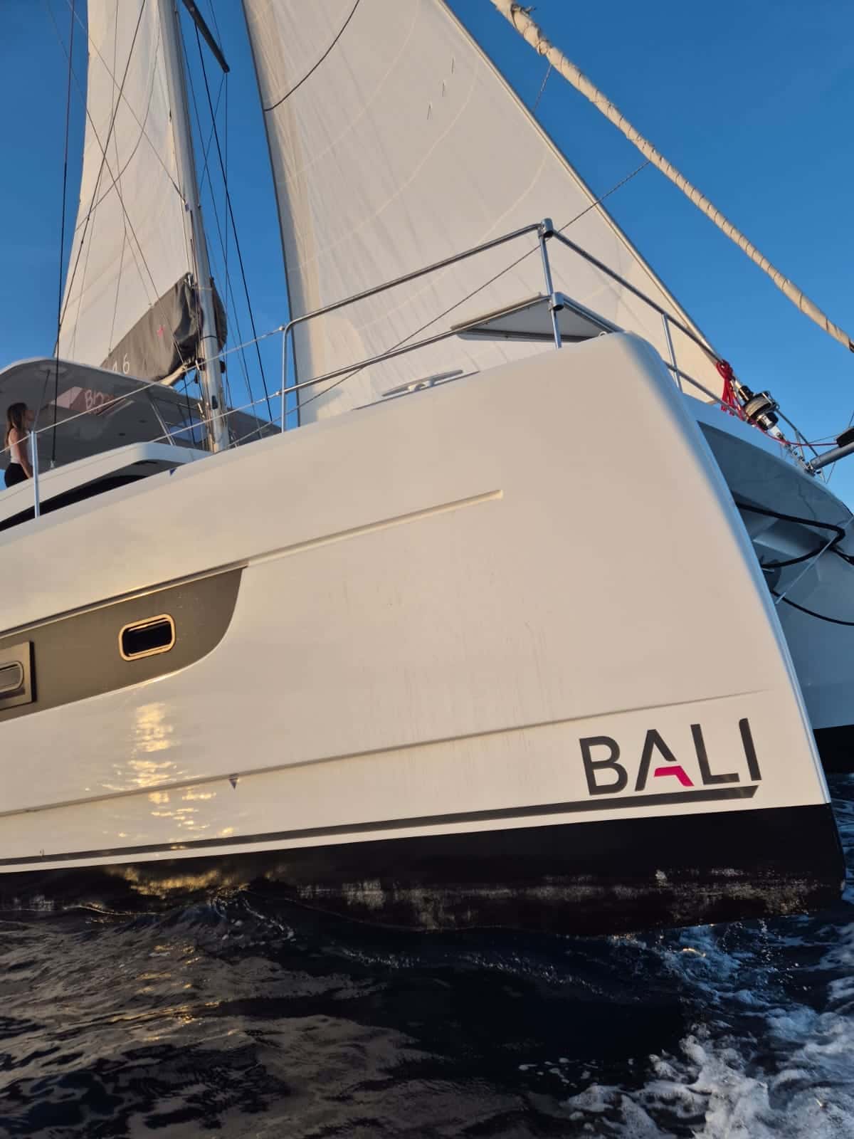 BALI Catamaran 4.6 Open Space TITAN III - miniatura 12