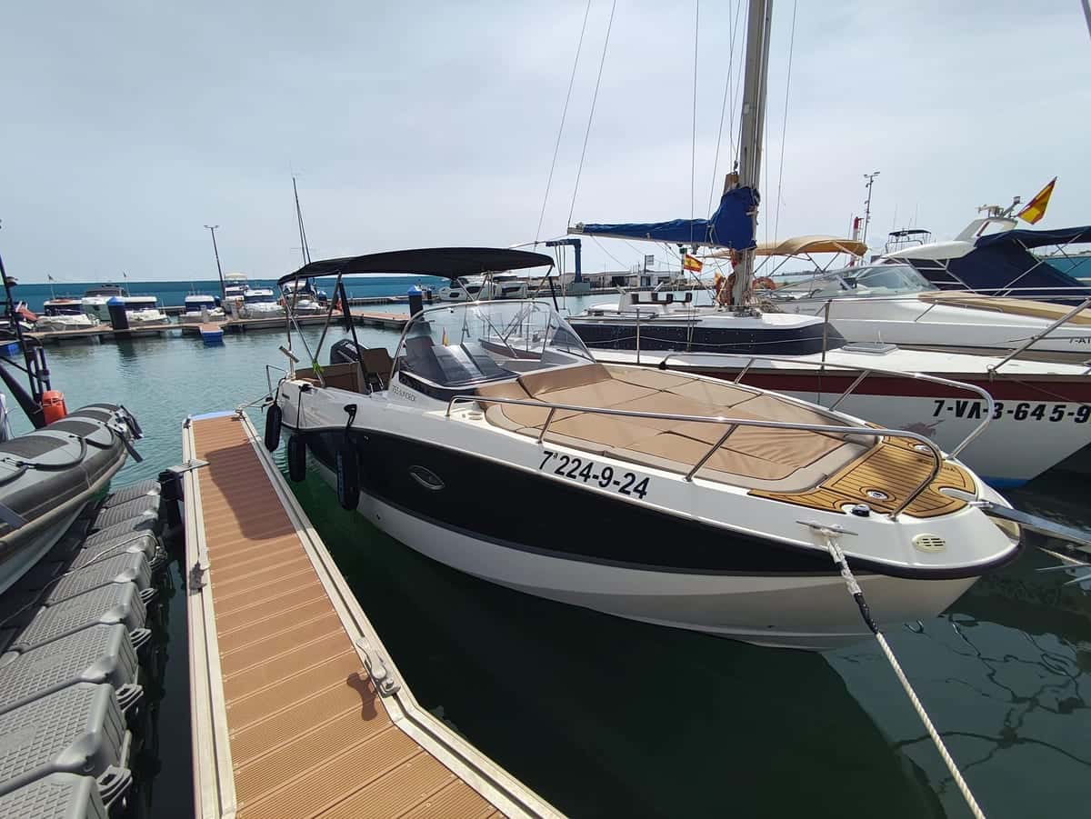 Quicksilver Activ 755 Sundeck