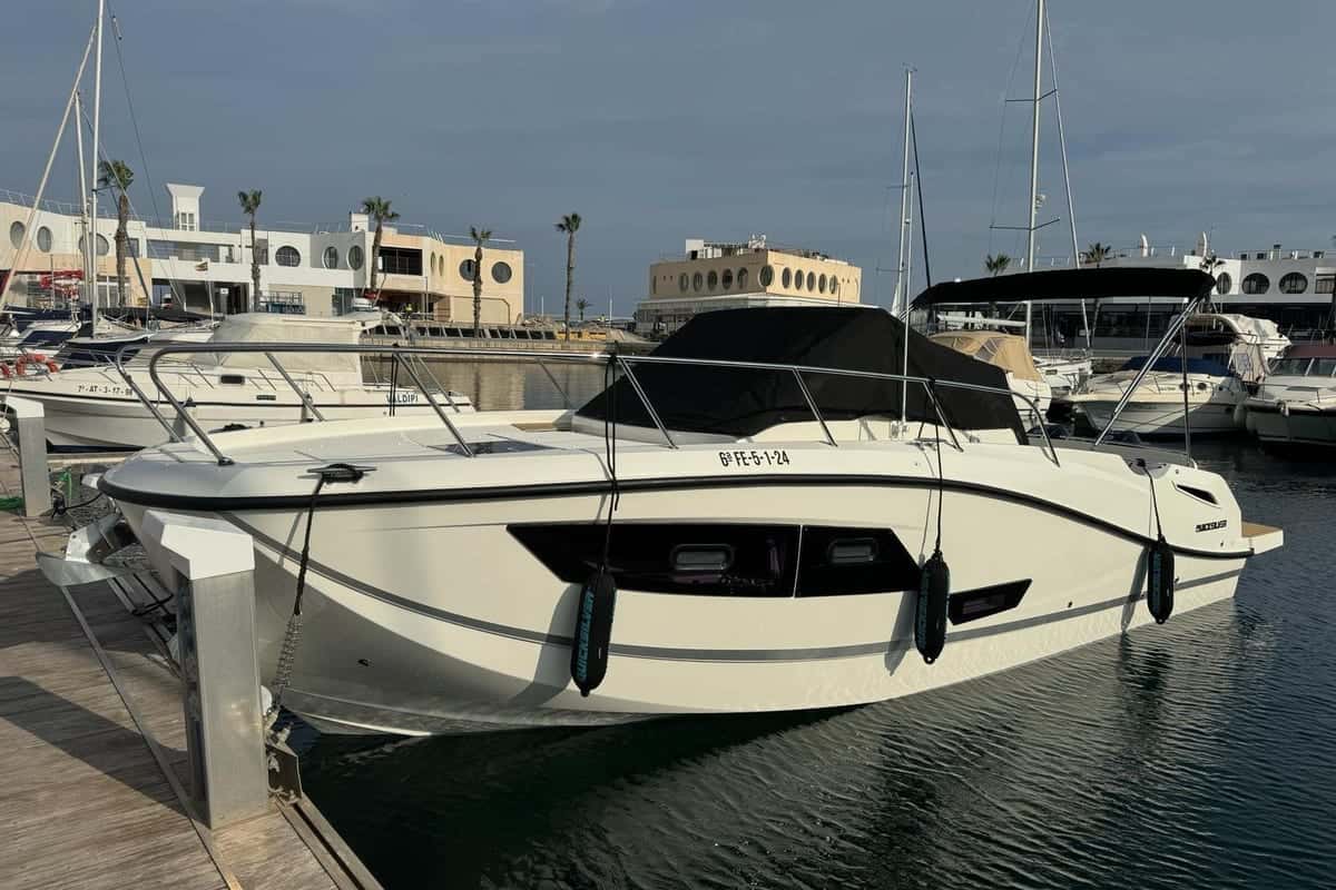 Quicksilver Activ 875 Sundeck - miniatura 12