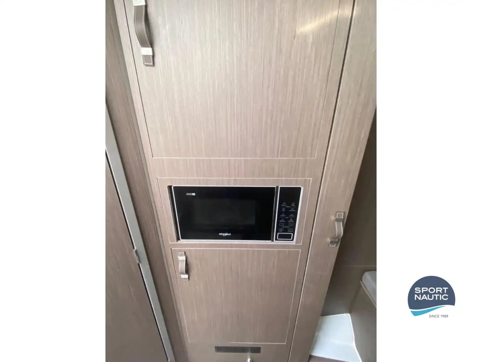 FLYER 10 - miniatura 19