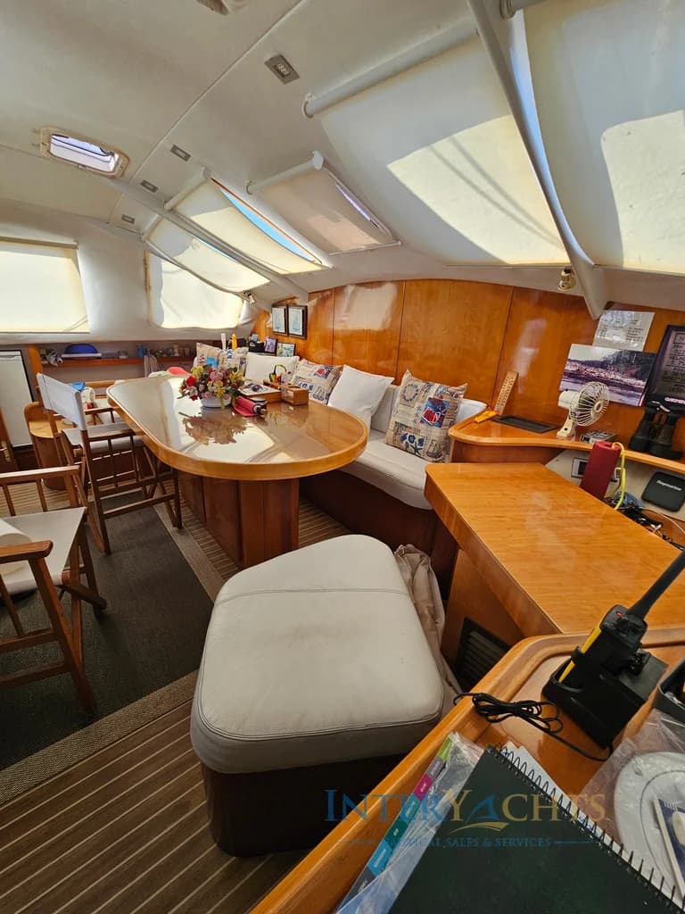 PRIVILIGE 37 - miniatura 13