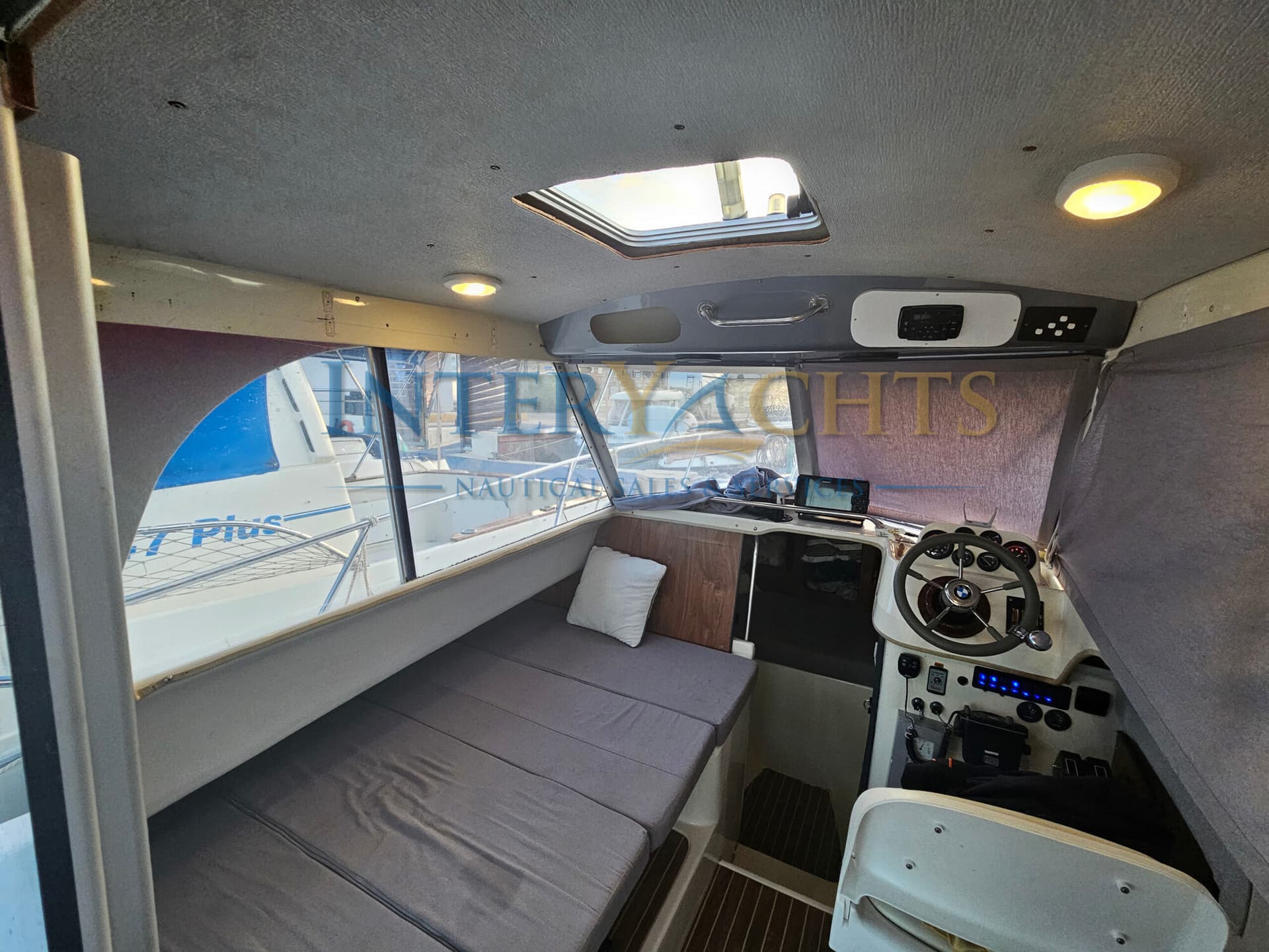 GUYMARINE EVADA 740 - miniatura 3