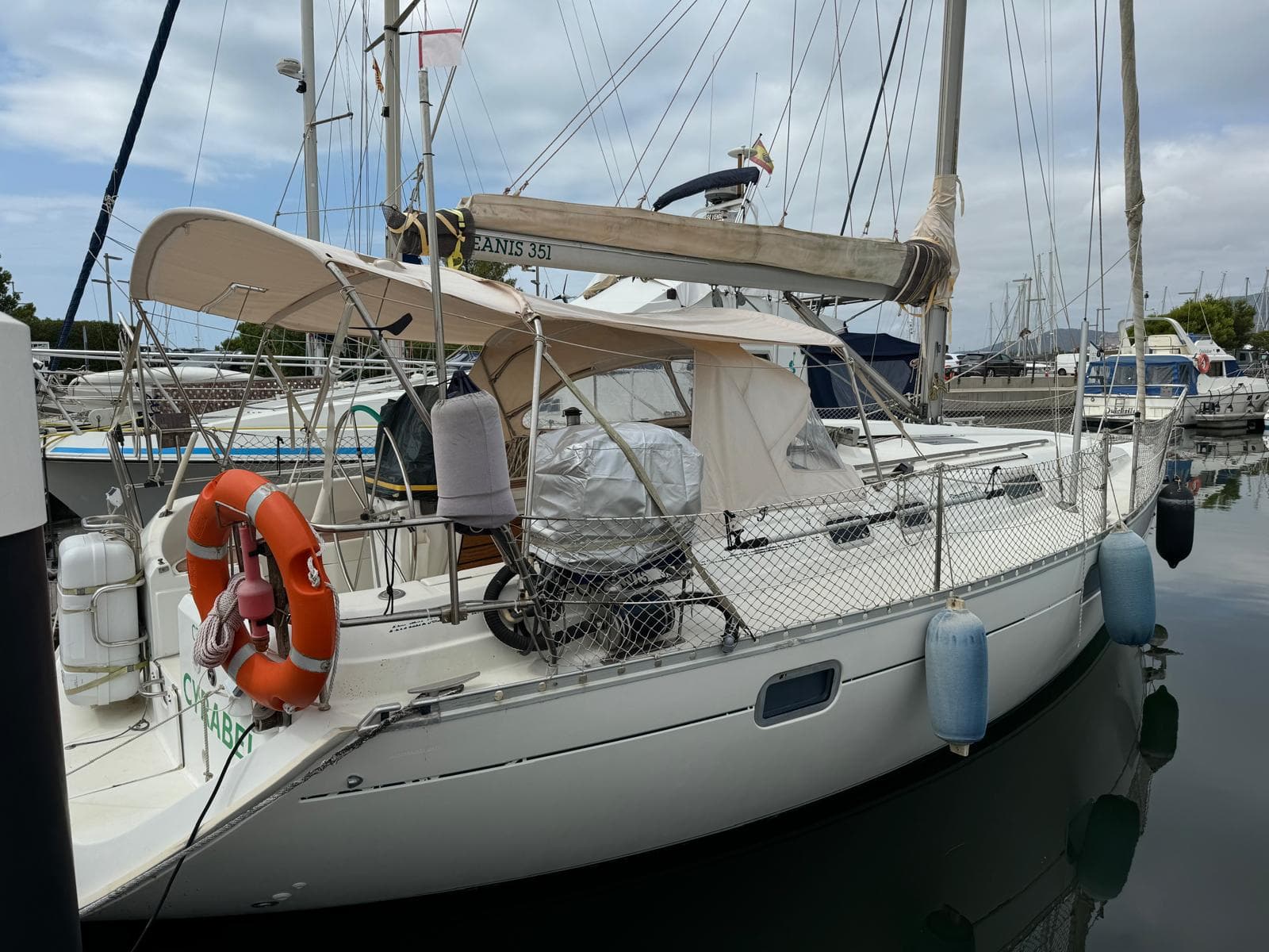 Beneteau Oceanis 351