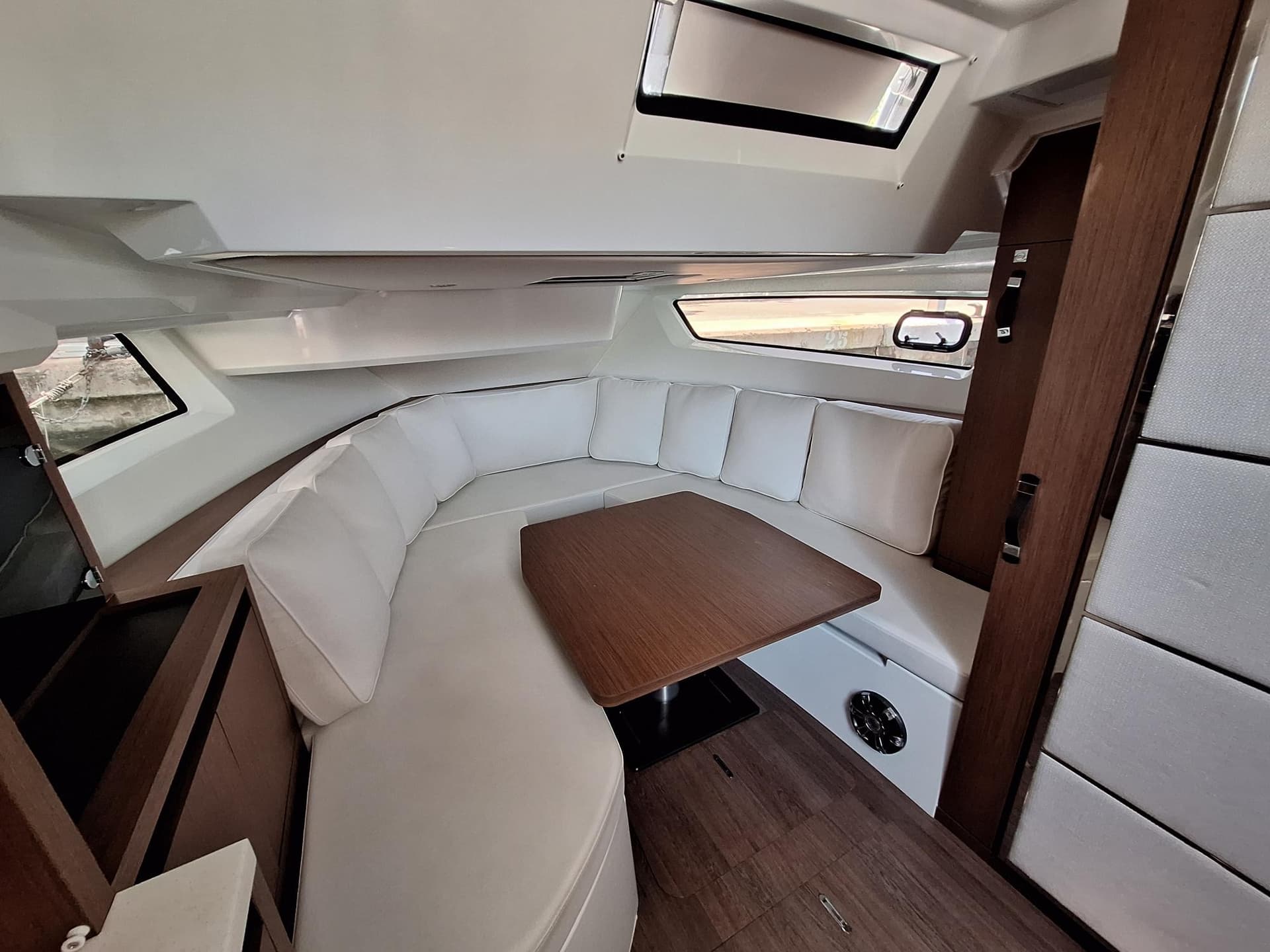 Jeanneau Cap Camarat 12.5 WA - miniatura 9