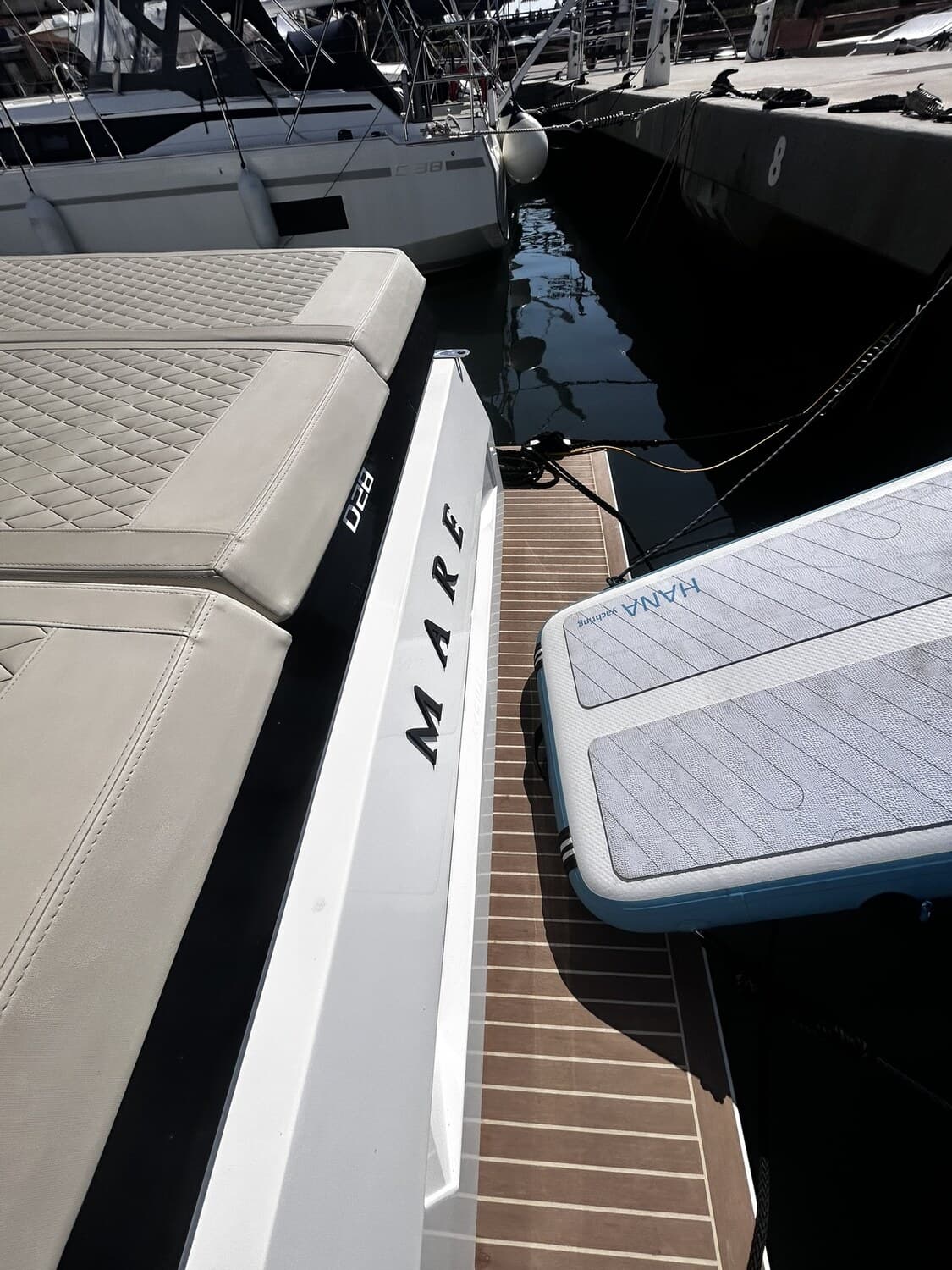 De Antonio Yachts D28 - miniatura 4