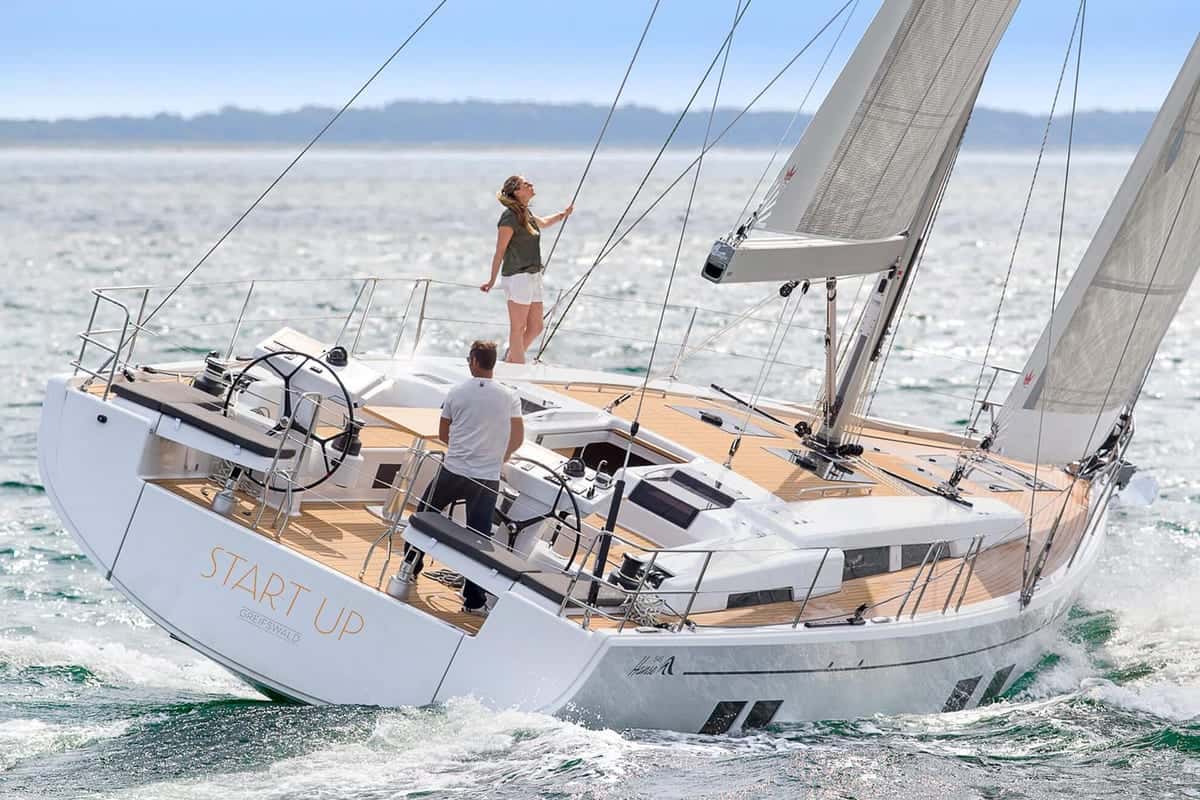 Hanse 548
