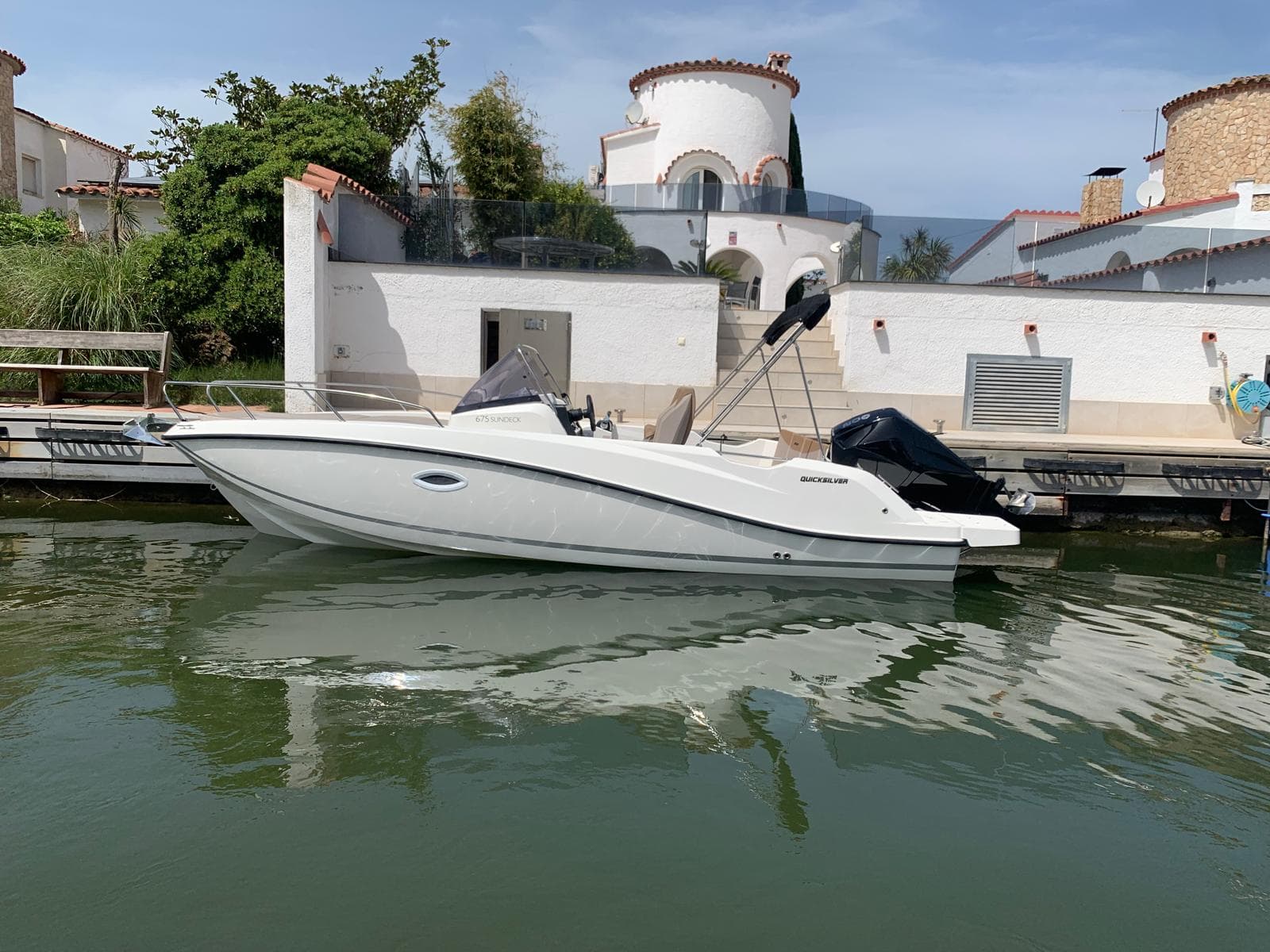 QUICKSILVER ACTIV 675 SUNDECK