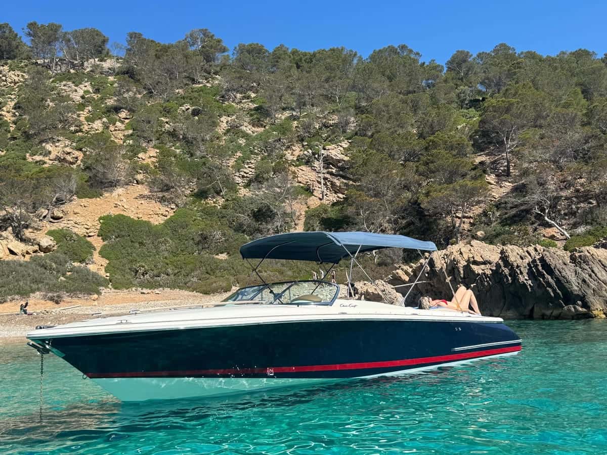 Chris Craft Corsair 28