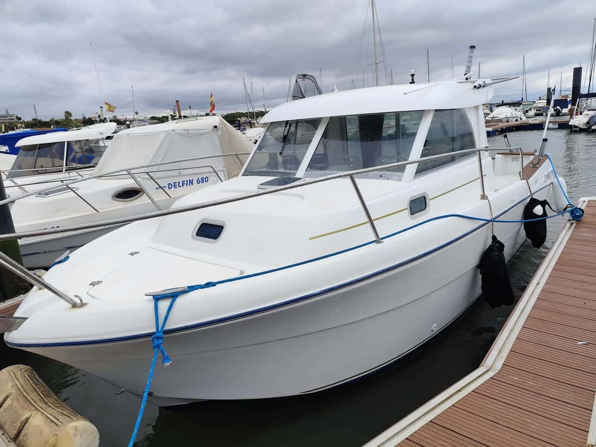 Beneteau Antares 710