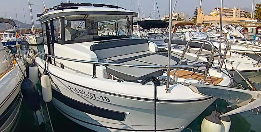 JEANNEAU MERRY FISHER 895 SPORT OFFSHORE