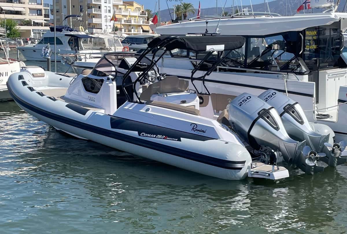 Ranieri Cayman 28.0 Executive