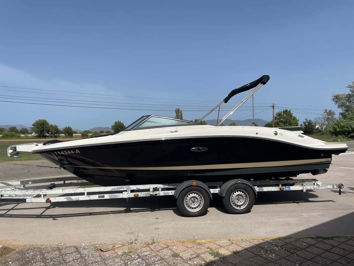 SEA RAY 210 SPXE