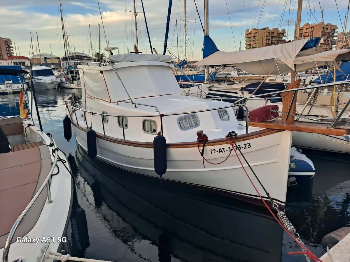 MENORQUIN 39 HELICE DE PROA