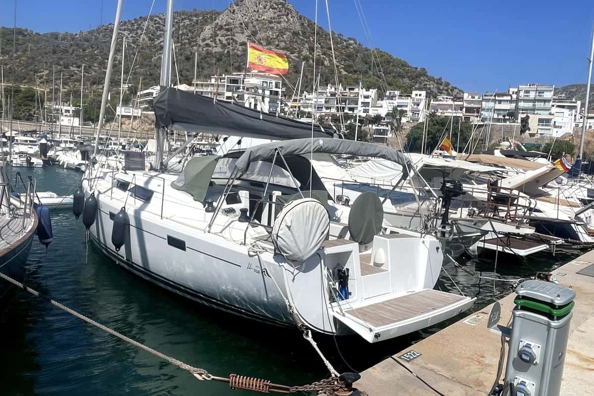 Hanse 415