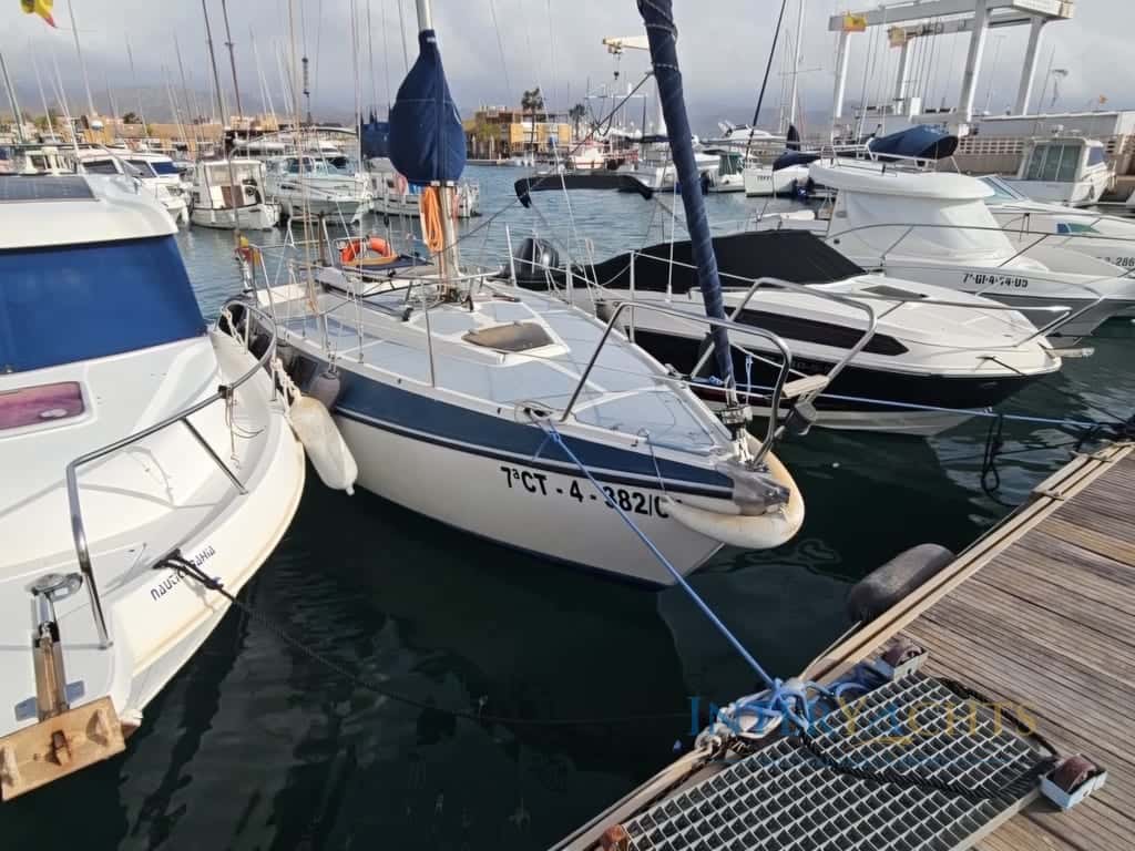 Bavaria 707