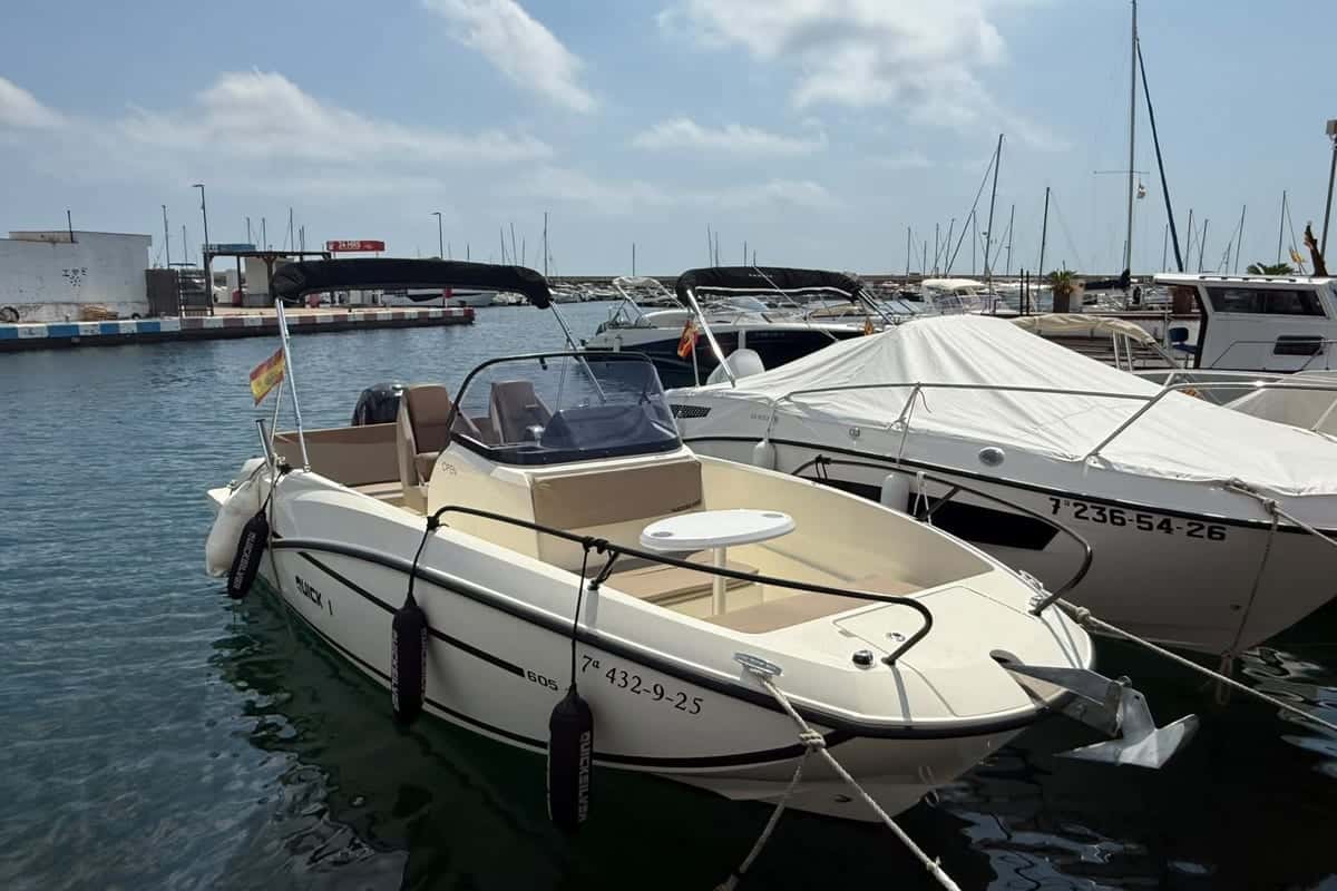 Quicksilver 605 Open
