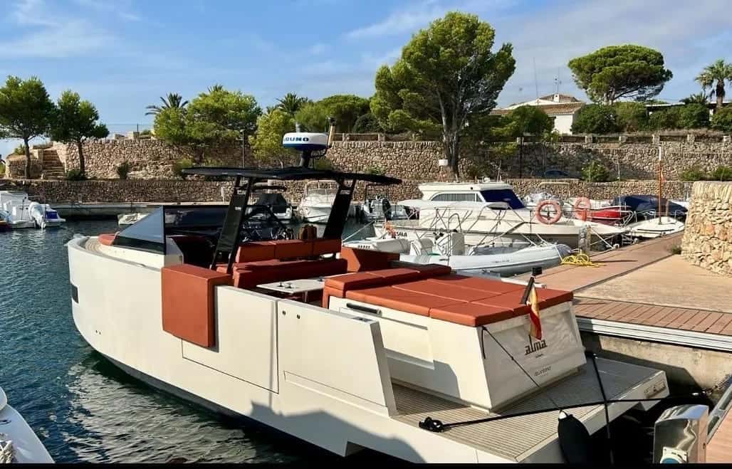 De Antonio Yachts D33 Cruiser - REF 004S